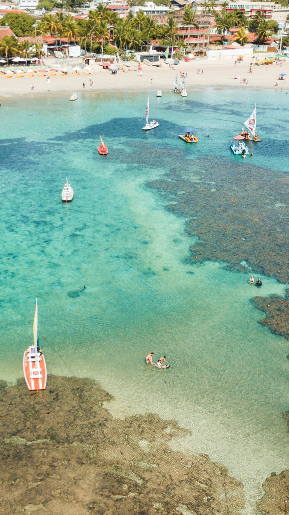 A praia mais central de Porto de Galinhas: conheça a Praia da Vila