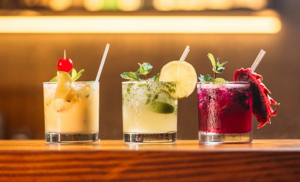 Diferentes cores e sabores caracterizam o cardápio de drinks Samoa.